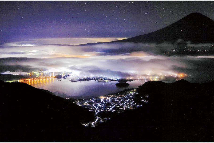 フォトコン202111_準1部_秋夜の雲海_神保忠雄_高崎