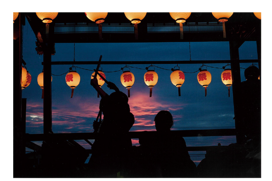 14_入選２部_祇園祭の夕焼け_島田喜久夫_太田