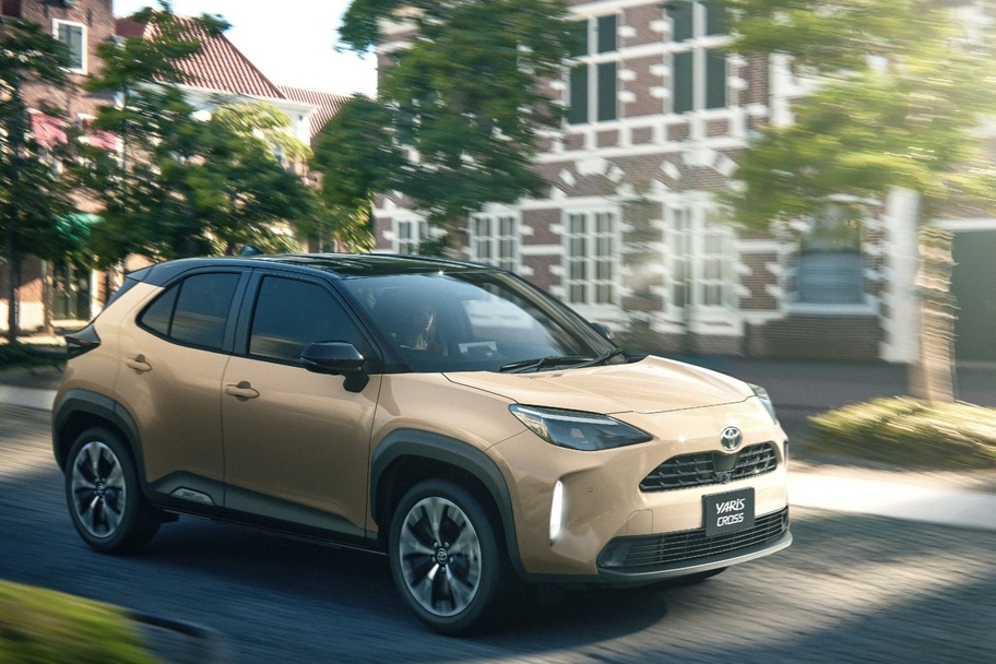 【モデル入り素材】Z（ハイブリッド・2WD）