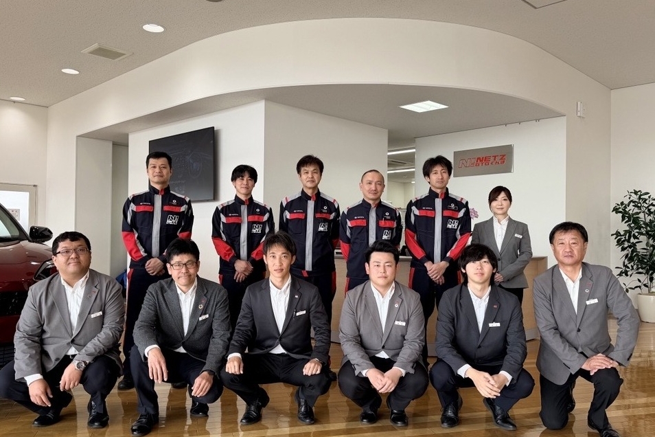 16スタッフ